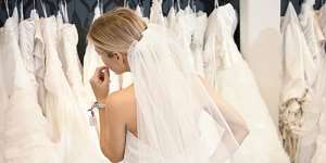 Сонник вибирати весільну сукню, до чого сниться вибирати весільну сукню уві сні